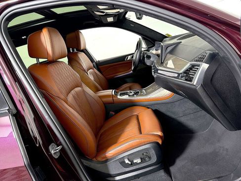 Used 2023 BMW X7 xDrive40i w/ Executive Package image 25