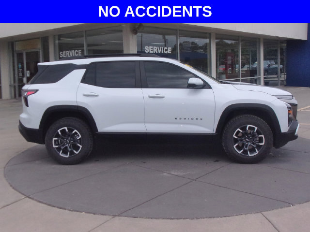 Used 2026 Chevrolet Equinox ACTIV w/ Convenience Package III AWD/4WD image 2