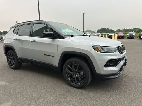 New 2026 Jeep Compass Limited AWD/4WD image 5