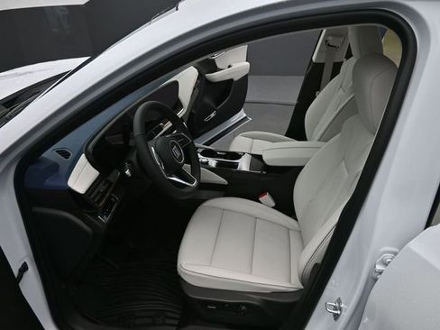 New 2026 Buick Envision Avenir image 10