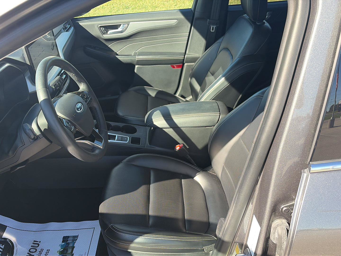 Used 2023 Ford Escape Platinum AWD/4WD image 10