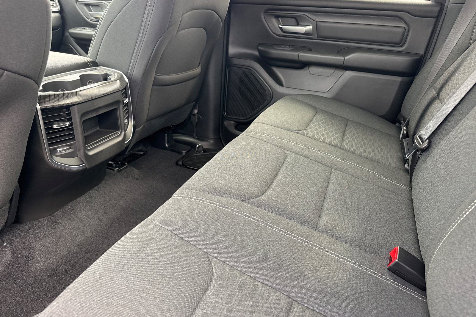 New 2026 RAM 1500 Express AWD/4WD image 11