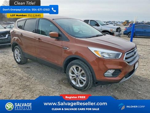Used 2017 Ford Escape SE image 5