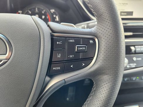 Used 2023 Lexus ES 350 F Sport w/ Accessory Package (Z2) FWD image 29
