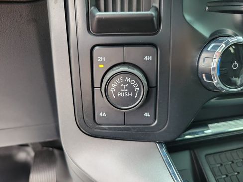 Used 2024 Ford F150 Lariat w/ Equipment Group 502A High AWD/4WD image 17