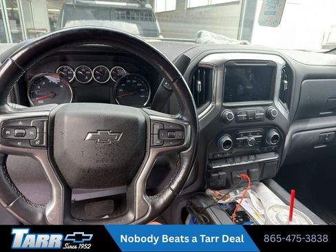 Used 2021 Chevrolet Silverado 1500 LT Trail Boss w/ Bed Protection Package AWD/4WD image 6
