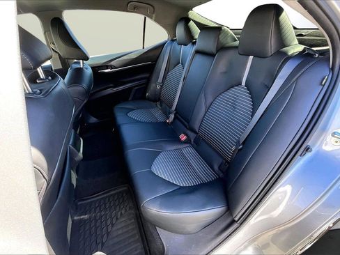 Used 2024 Toyota Camry SE image 20