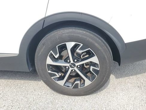 Certified 2024 Kia Sportage EX FWD image 5