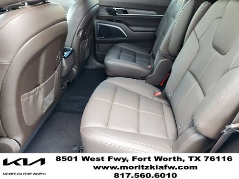 Certified 2022 Kia Telluride SX w/ Nightfall Edition Package AWD/4WD image 29