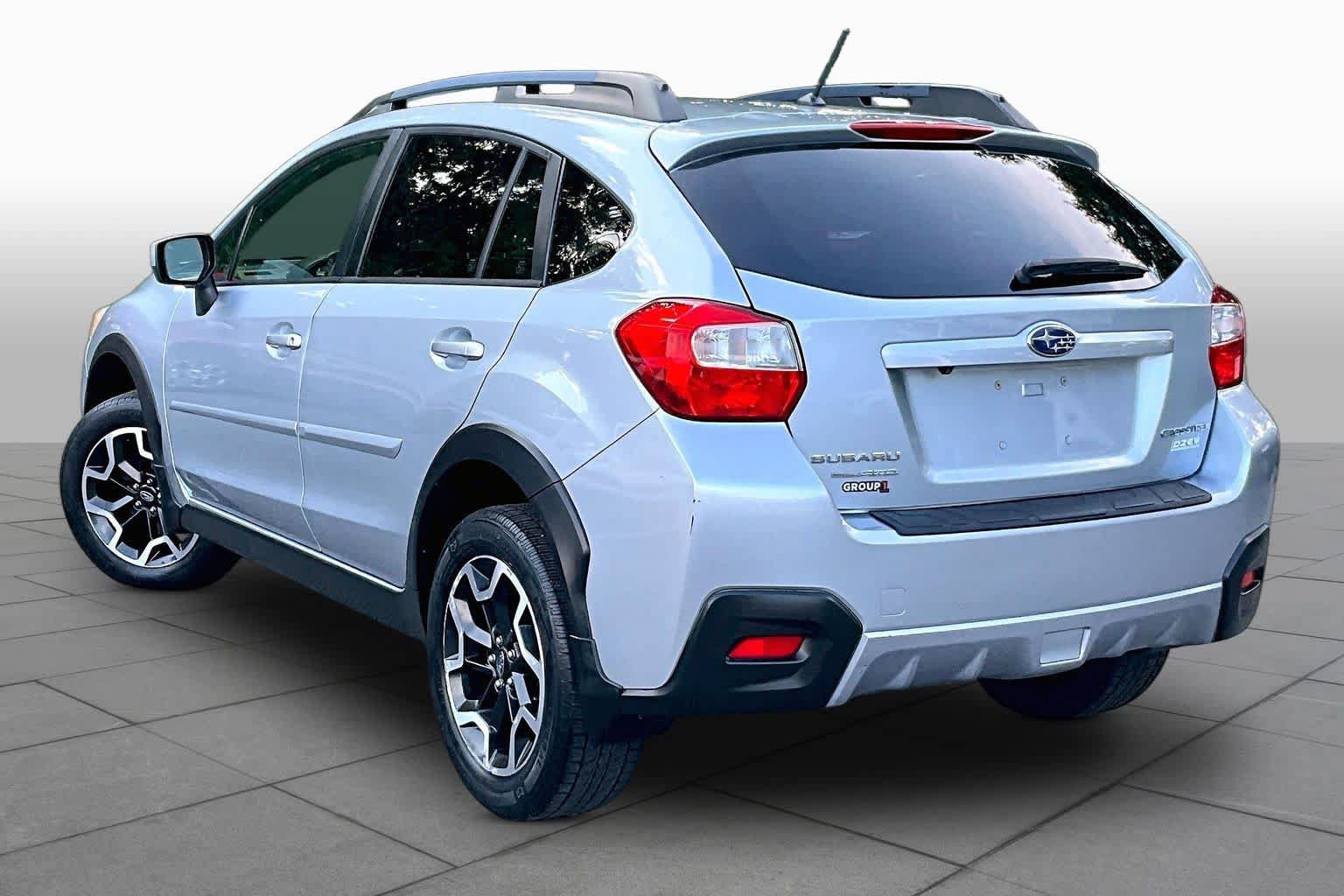 Used 2017 Subaru Crosstrek 2.0i Premium AWD/4WD image 12