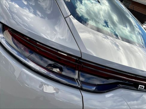 Used 2022 Porsche Panamera Turbo S image 30