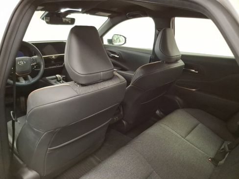 Used 2023 Toyota Crown XLE image 13