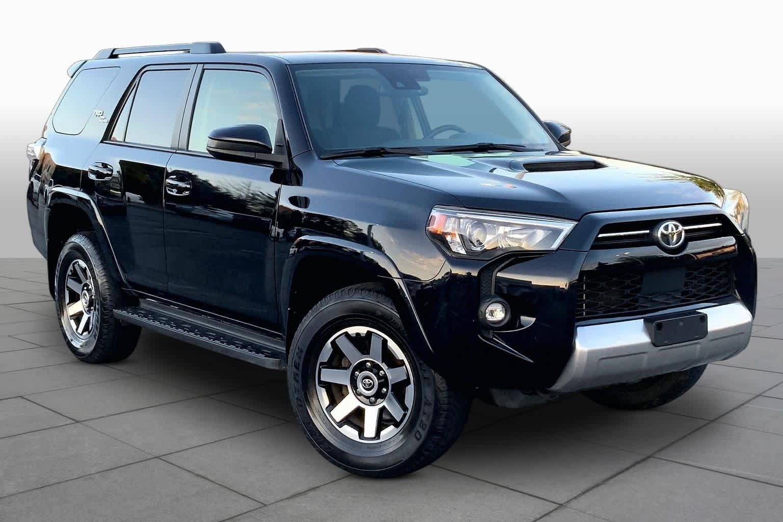 Used 2023 Toyota 4Runner TRD Off-Road AWD/4WD image 3