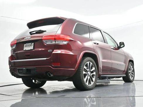 Used 2018 Jeep Grand Cherokee Overland AWD/4WD image 38