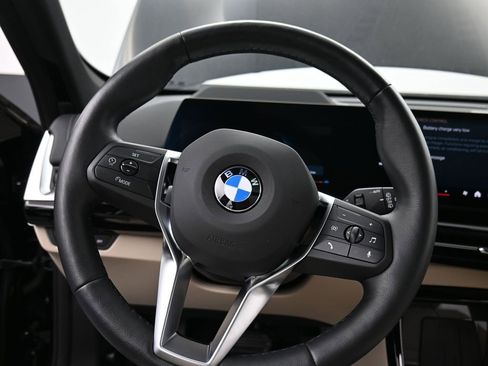 New 2025 BMW X1 xDrive28i w/ Technology Package AWD/4WD image 15