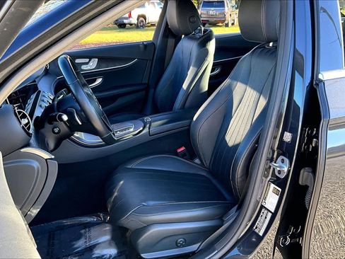 Used 2022 Mercedes-Benz E 350 4MATIC Sedan image 7