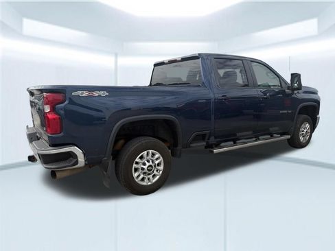 Used 2021 Chevrolet Silverado 2500 LT w/ Convenience Package AWD/4WD image 6