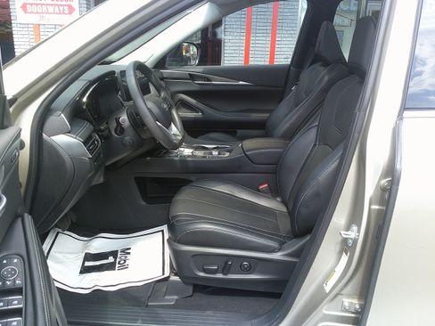 Used 2023 INFINITI QX60 Luxe w/ Performance Audio Package AWD/4WD image 14