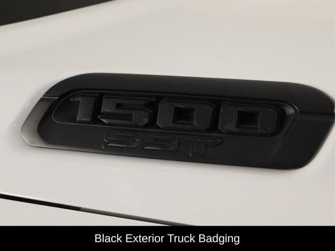 Used 2025 RAM 1500 Big Horn AWD/4WD image 44