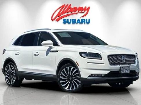 Used 2023 Lincoln Nautilus Black Label w/ Class II Trailer Tow Package AWD/4WD image 3