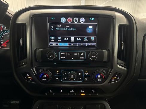 Used 2016 Chevrolet Silverado 1500 LTZ Z71 w/ LTZ Plus Package image 11