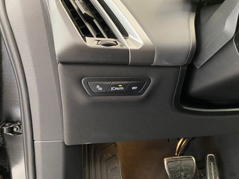 New 2026 BMW iX xDrive60 w/ M Sport Package image 18