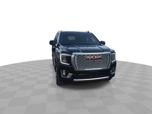 Used 2021 GMC Yukon Denali image 3