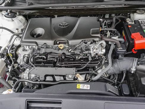 Used 2022 Toyota Camry SE w/ Carpet Mat Package (TMS) FWD image 26