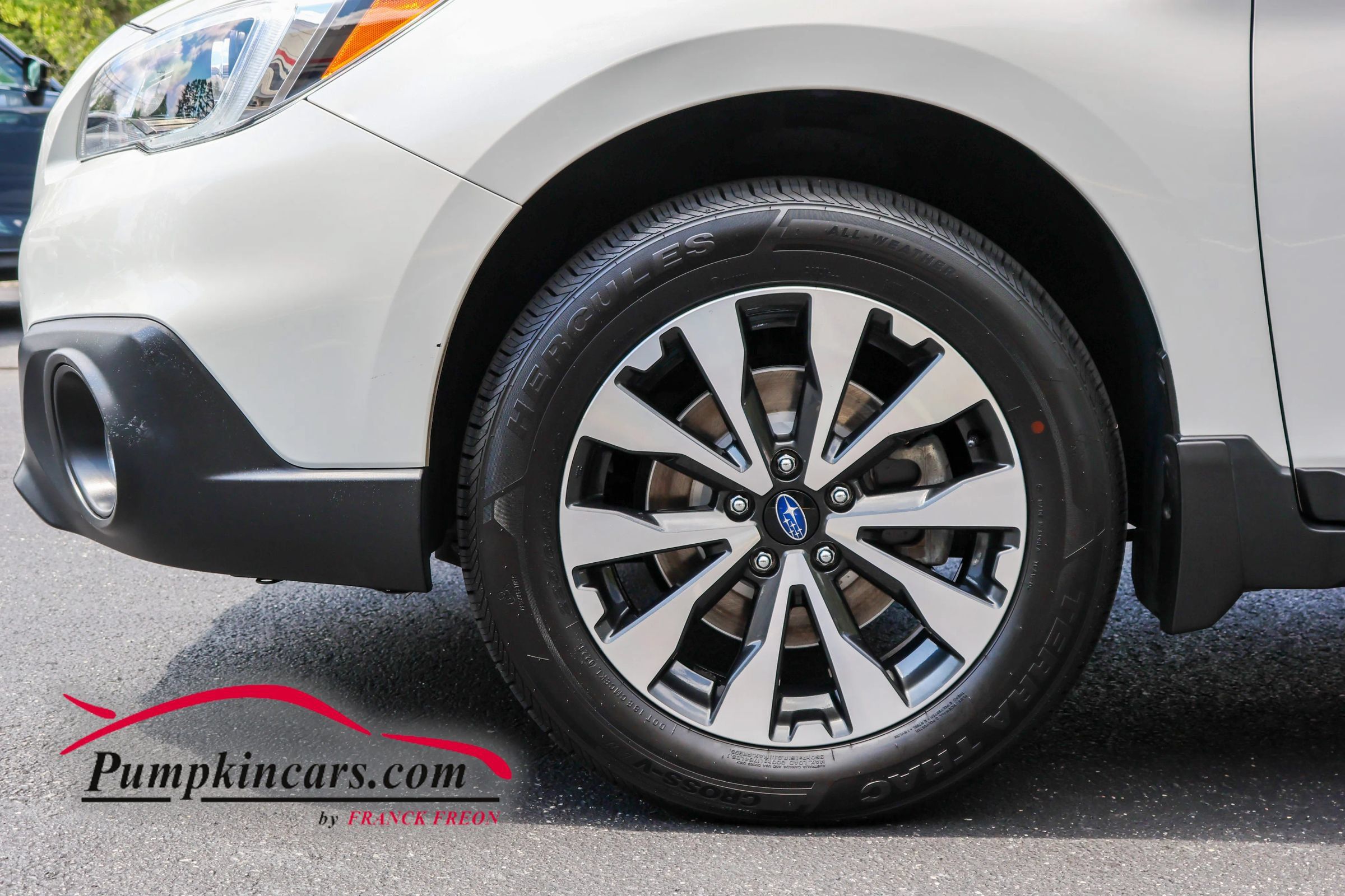 Used 2017 Subaru Outback 2.5i Limited AWD/4WD image 10