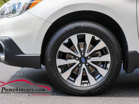 Used 2017 Subaru Outback 2.5i Limited AWD/4WD image 10