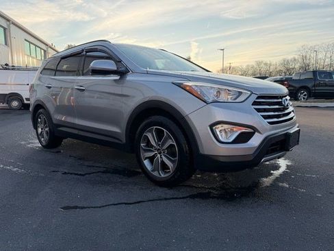 Used 2016 Hyundai Santa Fe SE image 9
