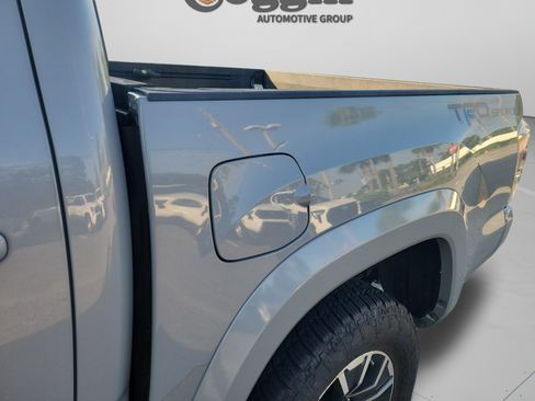 Used 2020 Toyota Tacoma TRD Sport RWD image 27