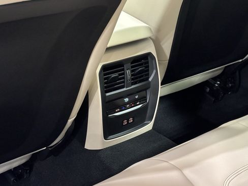 New 2026 BMW 330i Sedan w/ Premium Package RWD image 30