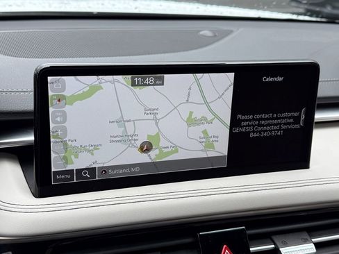 Used 2025 Genesis G70 2.5T image 21