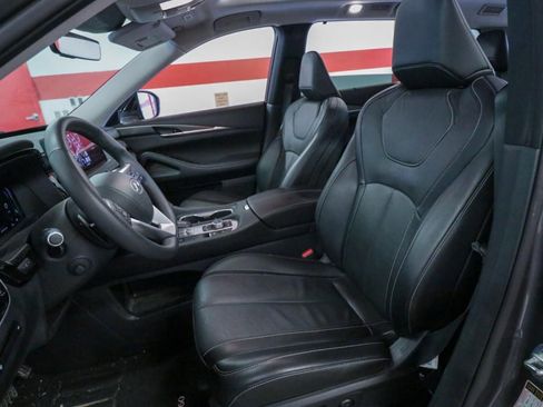 Used 2023 INFINITI QX60 Luxe w/ Cargo Package FWD image 12