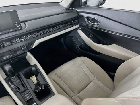Certified 2023 Honda Accord EX image 26