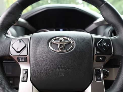 Used 2023 Toyota Tacoma SR5 RWD image 7