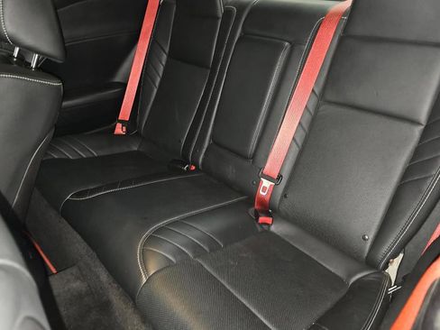 Used 2015 Dodge Challenger SRT Hellcat image 12