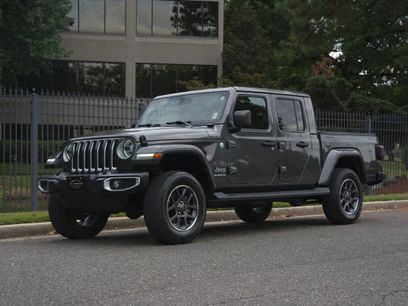 Used 2021 Jeep Gladiator Overland w/ Popular Equipment Package