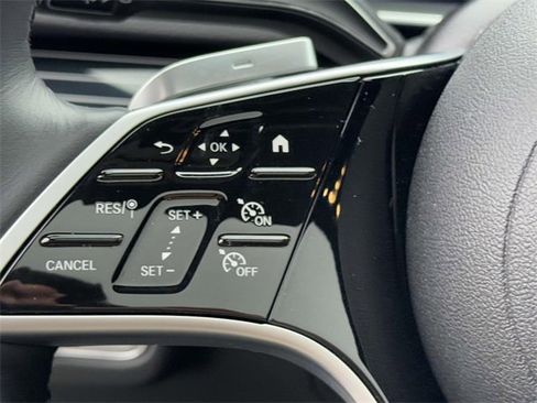 Used 2025 Mercedes-Benz GLE 580 4MATIC image 23