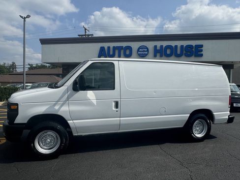 Used 2014 Ford E-150 and Econoline 150 w/ Commercial Cargo Van Package image 2