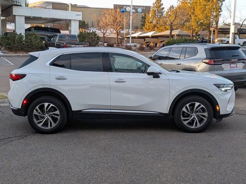 Used 2023 Buick Envision Essence image 4