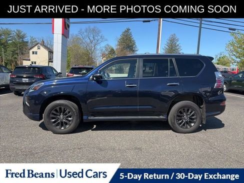 Used 2023 Lexus GX 460 Premium w/ Premium Package AWD/4WD image 4
