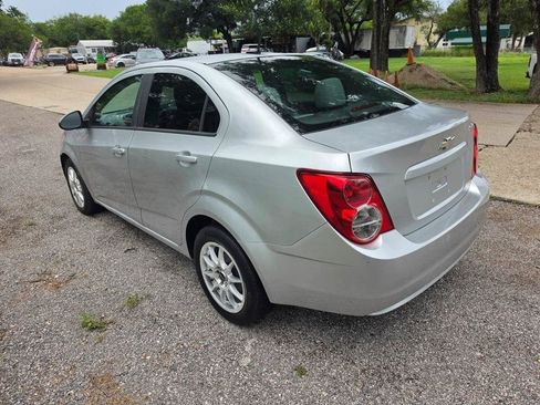 Used 2012 Chevrolet Sonic LS FWD image 4