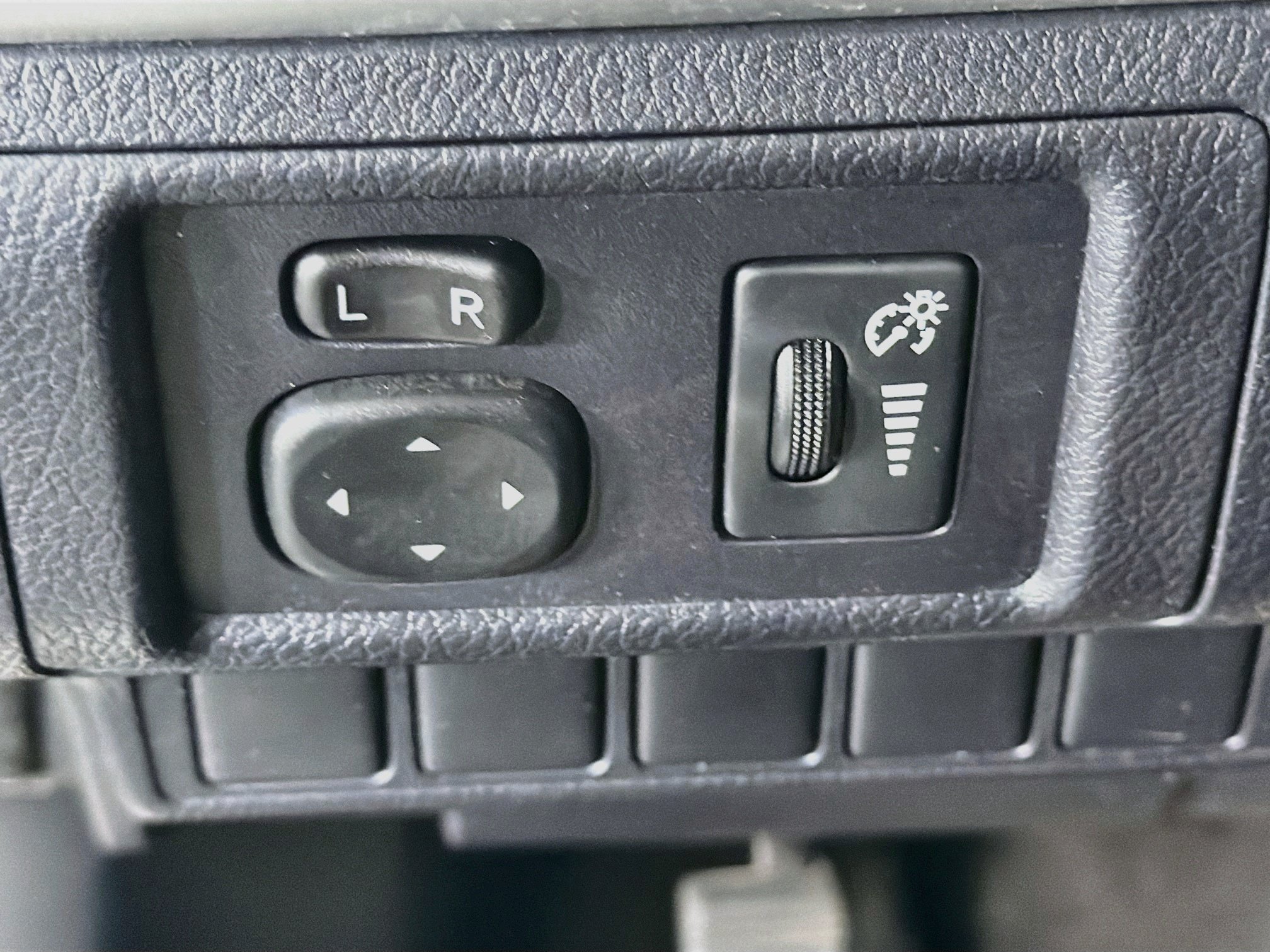 Used 2012 Lexus CT 200h Premium w/ Premium Audio Pkg FWD image 16