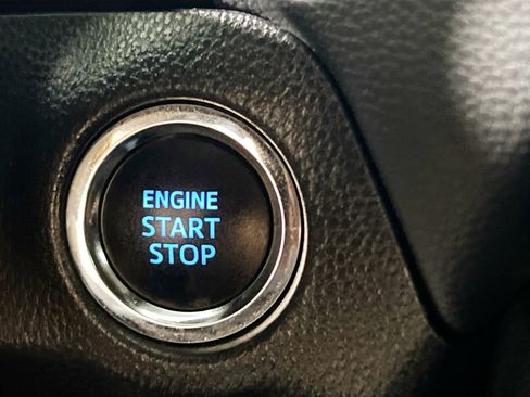 Used 2019 Toyota RAV4 XLE Premium w/ Cold Weather Package FWD image 23
