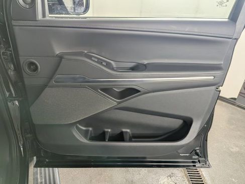 Used 2025 Lincoln Navigator Reserve w/ Jet Appearance Package image 30