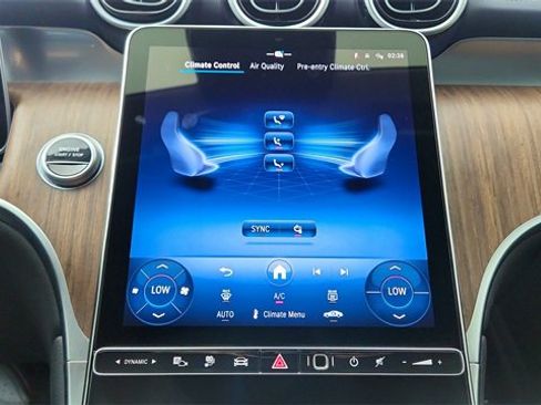 Used 2025 Mercedes-Benz GLC 350e GLC 350e image 53