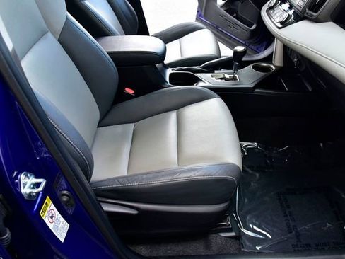 Used 2015 Toyota RAV4 Limited AWD/4WD image 13