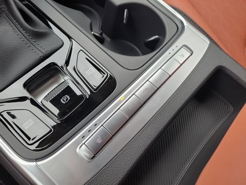 New 2026 Kia Carnival EX FWD image 37